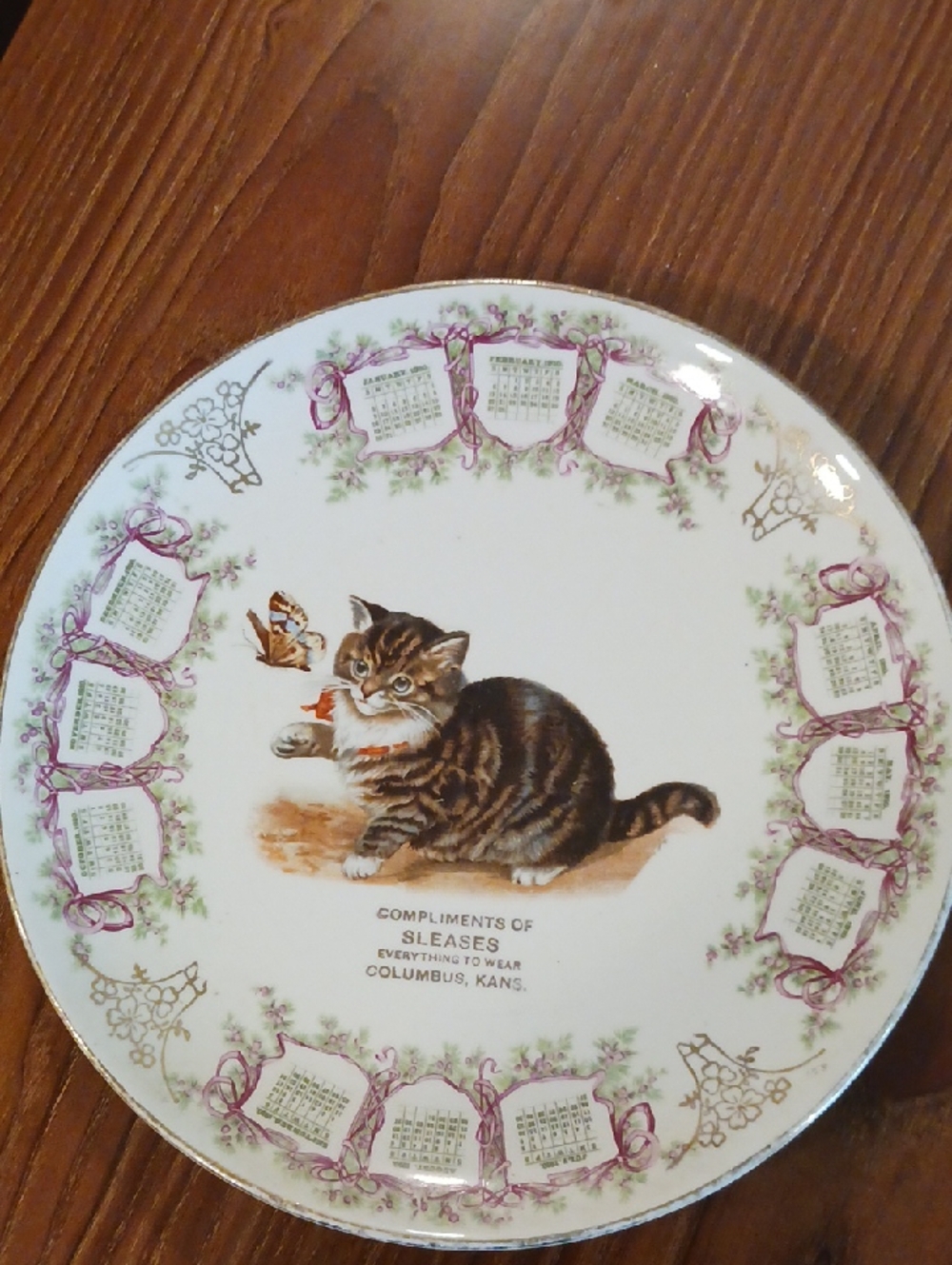 Decorative White Cat Plate with Purple Accents - Promotional Collectible
